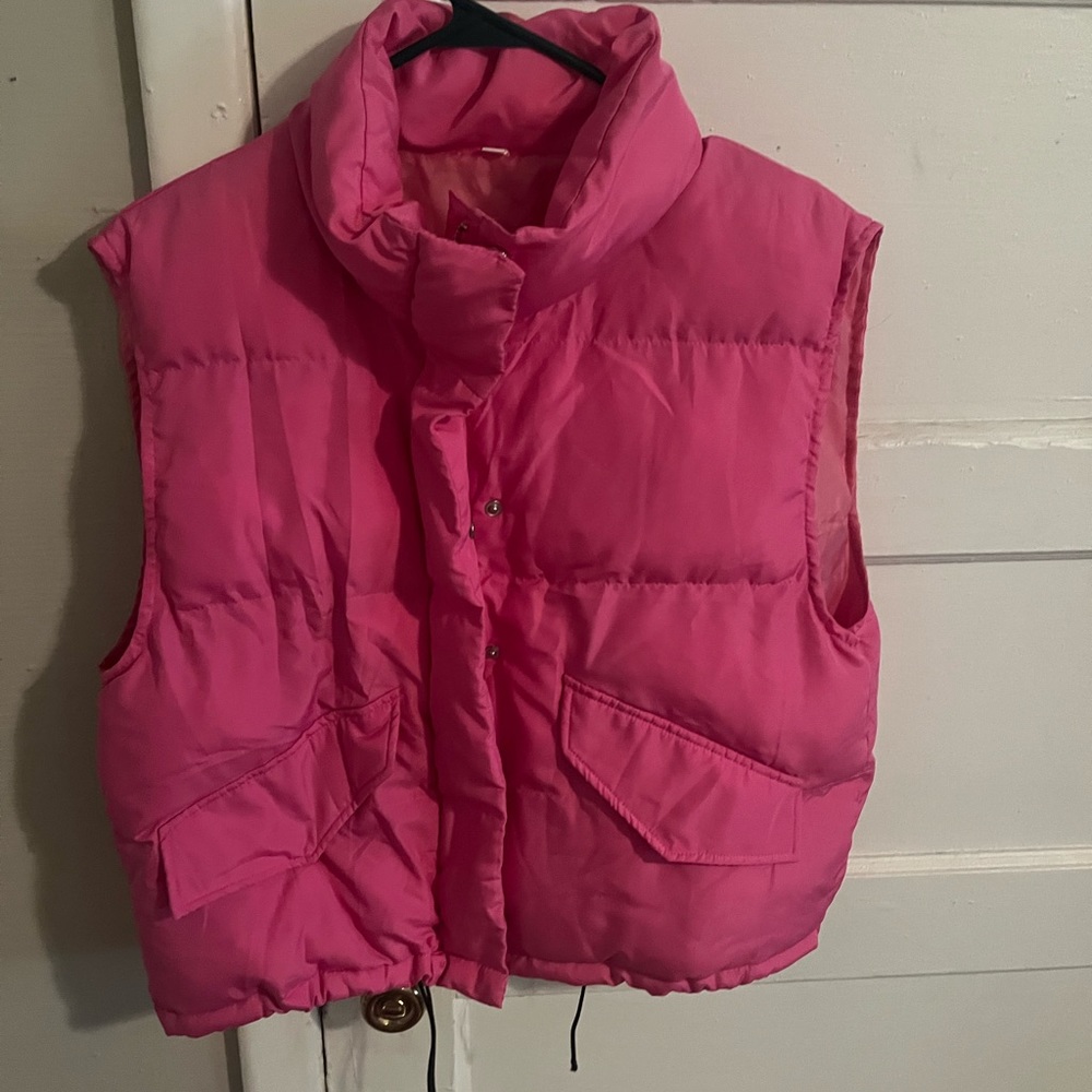 Bright pink puffer vest sz small